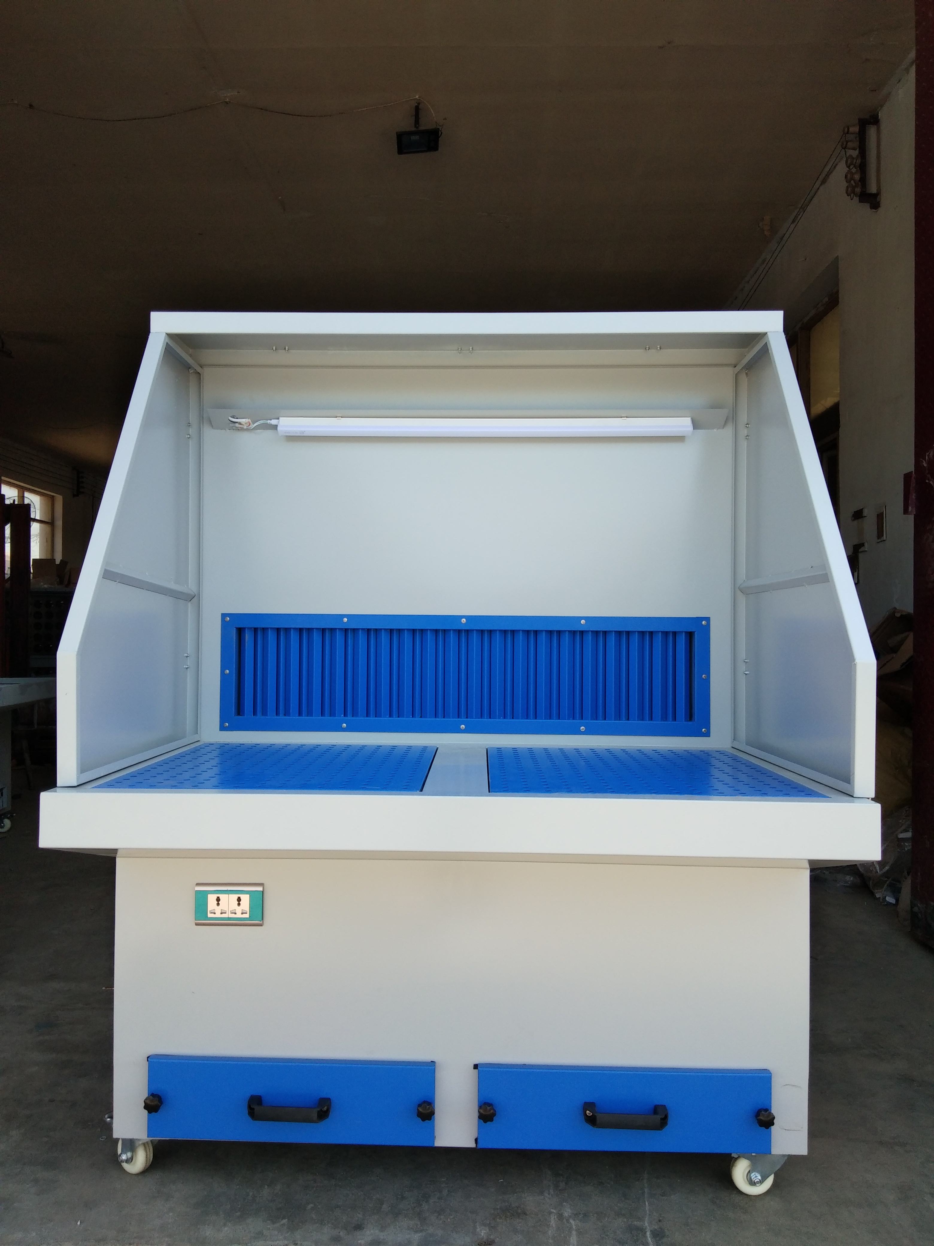 打磨除塵工作臺(tái),打磨拋光除塵工作臺(tái),拋光打磨除塵工作臺(tái)廠家,拋光打磨除塵工作臺(tái)價(jià)格